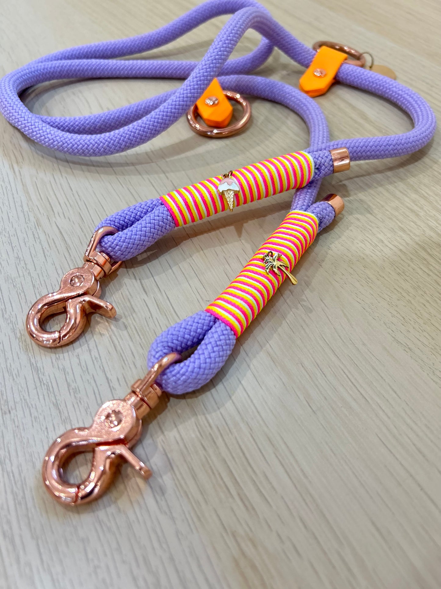 Hands-free rope leash
