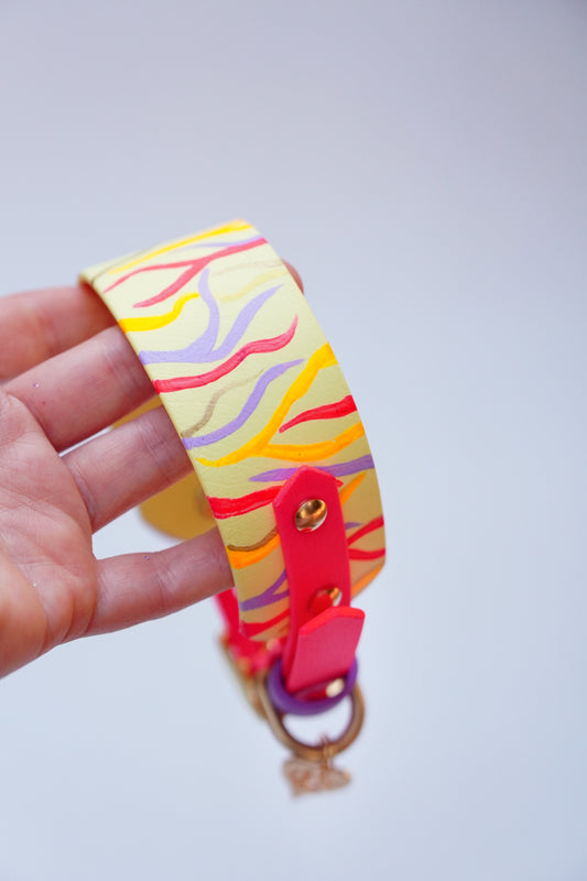 Hand-painted collar 30-36cm