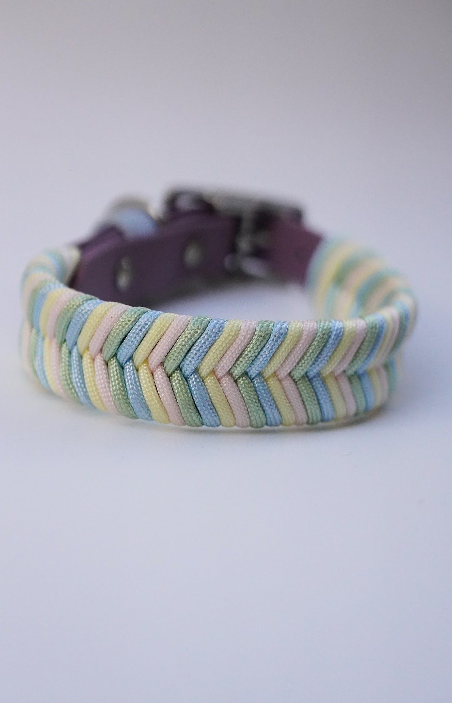 Size S/M Sydney collar mauve