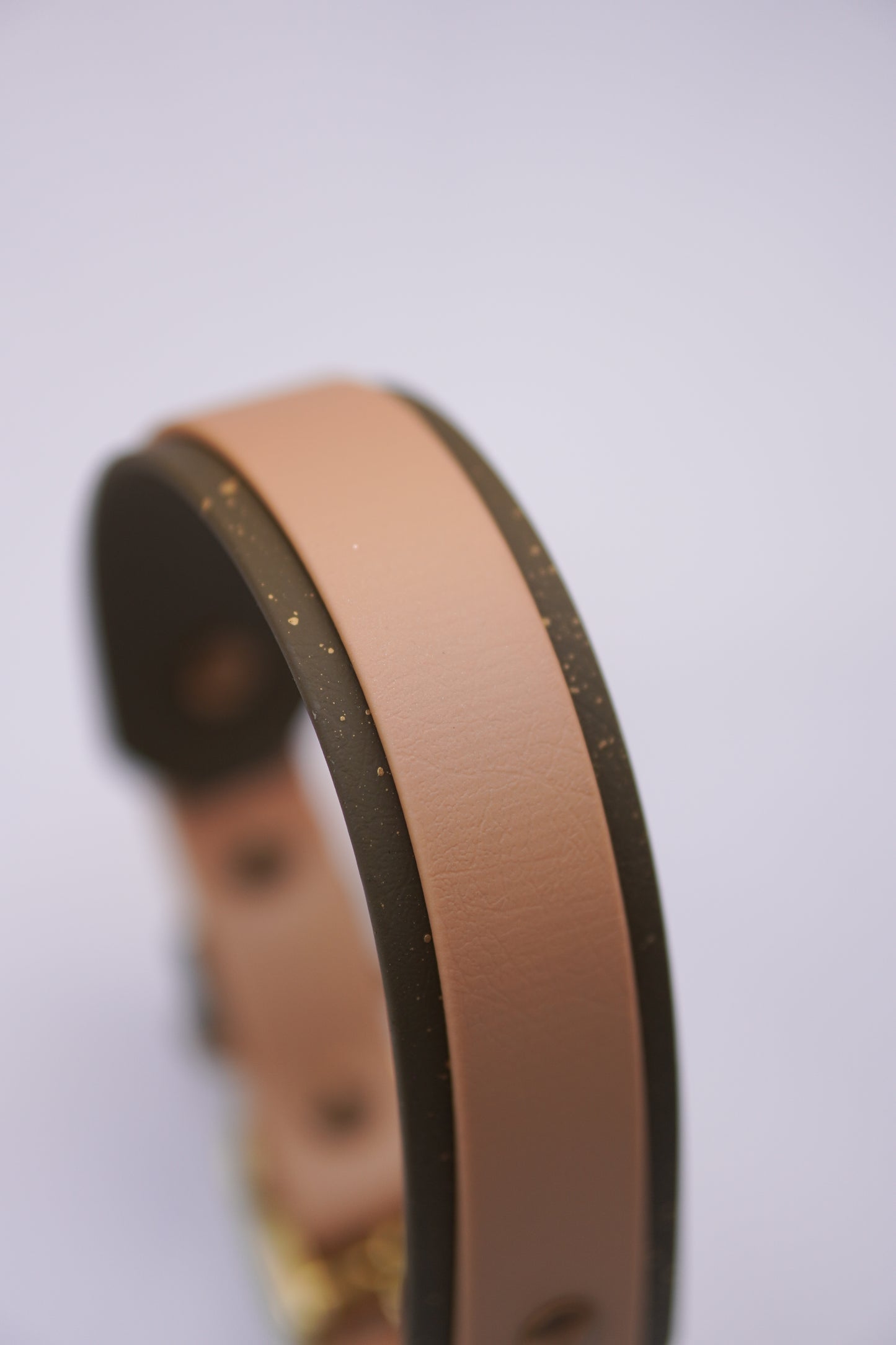Paris collar (M) Olive & Champagne