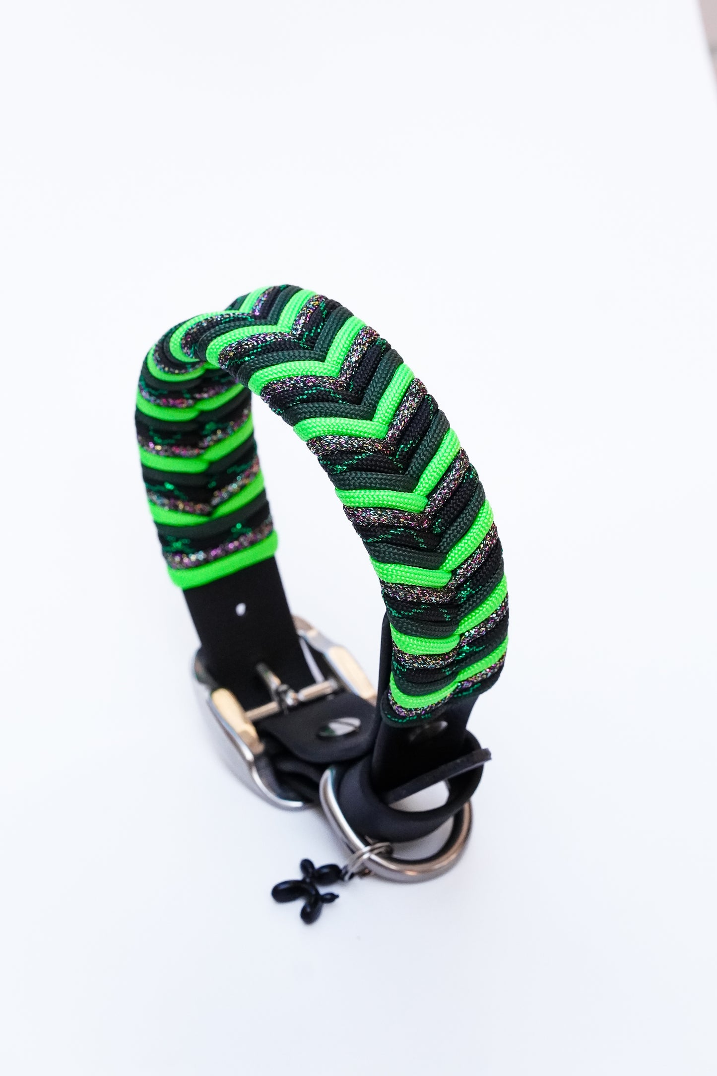 Size 27-33cm Sydney collar